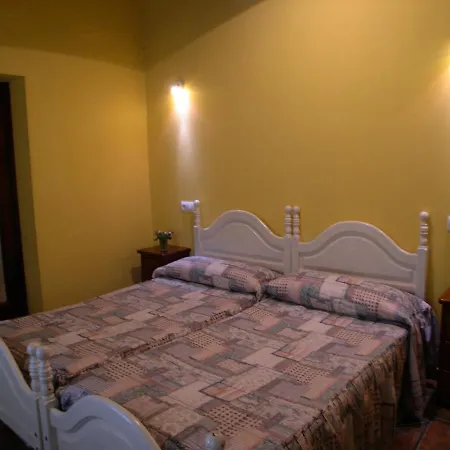 Turismo Rural El Sidron منزل ريفي