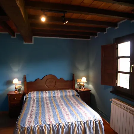 Turismo Rural El Sidron منزل ريفي *