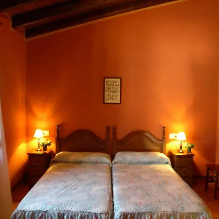 منزل ريفي Turismo Rural El Sidron